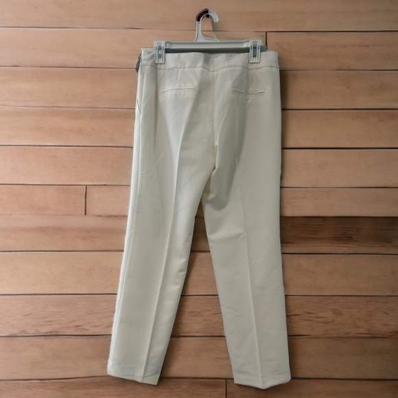 Ladies Zac & Rachel white Pants size 8p - Picture 2 of 4